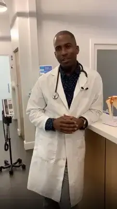 Our amazing Nurse Practitioner, Reggie Perard explaining the benefits of visiting OrthoNOW